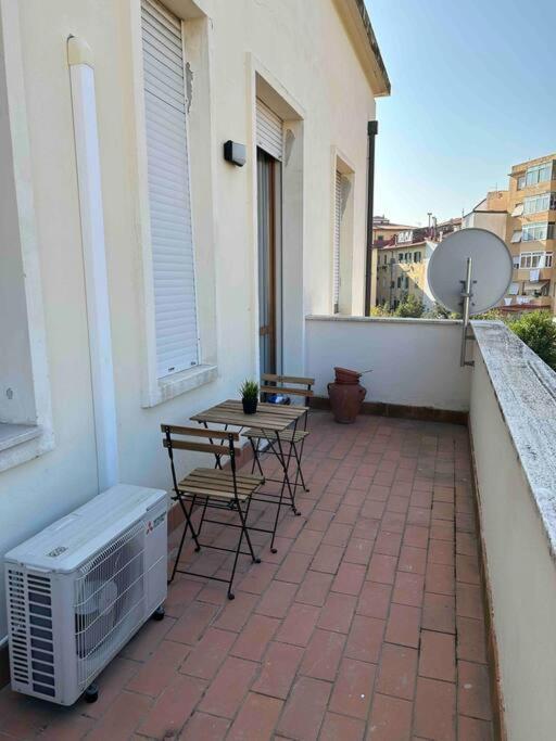 Casa Peroni Apartamento Livorno Exterior foto